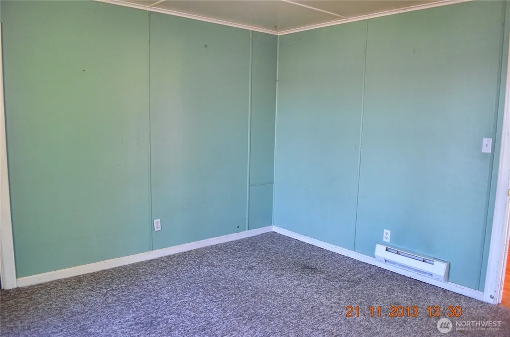 306 2nd St NE Auburn WA 98002