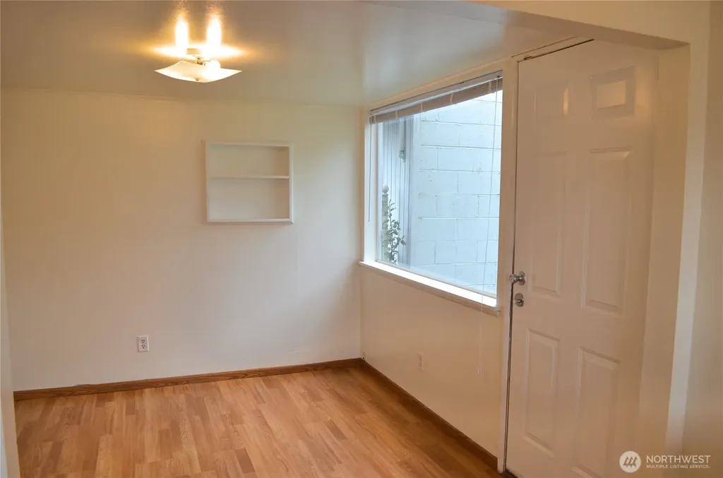 306 2nd St NE Auburn WA 98002