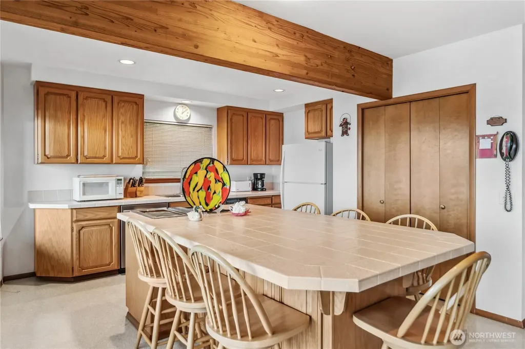 160 Wildwood Shores Brinnon WA 98320
