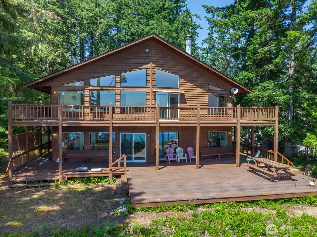160 Wildwood Shores Brinnon WA 98320