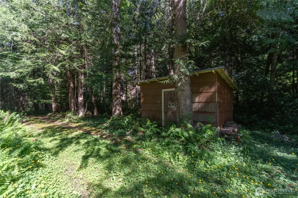 160 Wildwood Shores Brinnon WA 98320