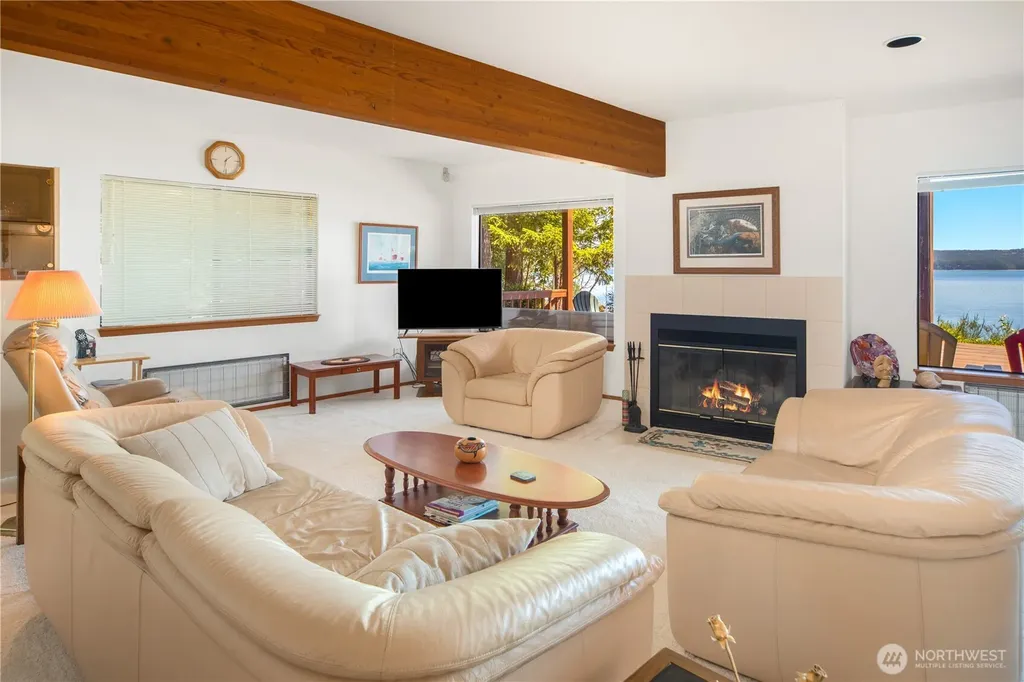160 Wildwood Shores Brinnon WA 98320