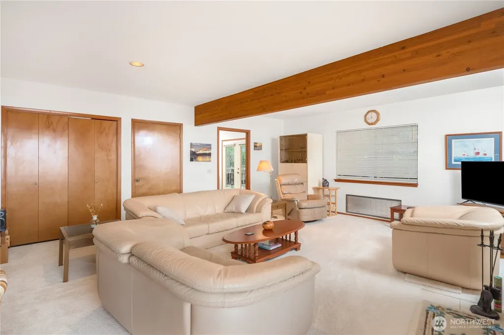 160 Wildwood Shores Brinnon WA 98320