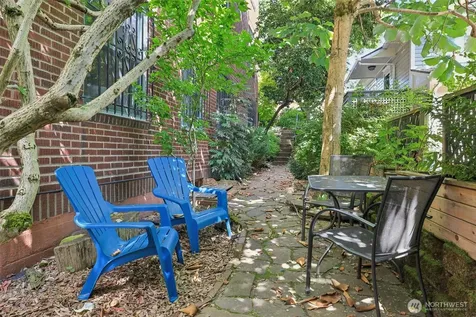 408 Bellevue Avenue E Seattle WA 98102