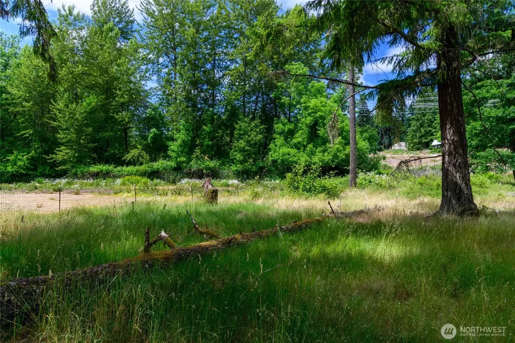19 SE 287th Street Kent WA 98042