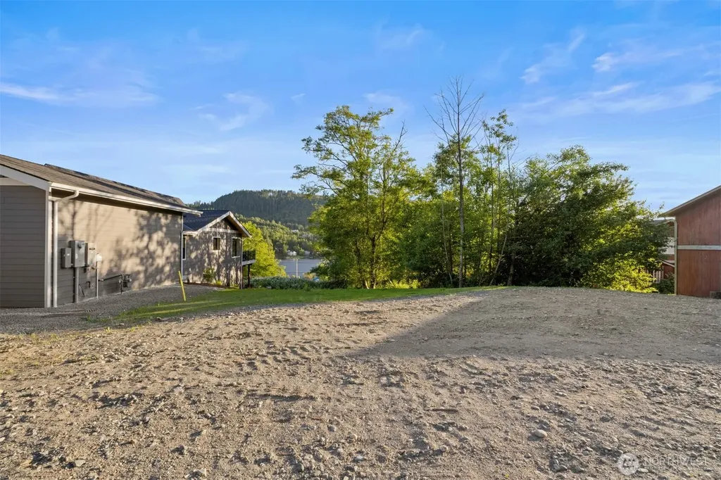 18158 Freedom Lane Mount Vernon WA 98274