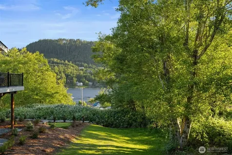 18158 Freedom Lane Mount Vernon WA 98274