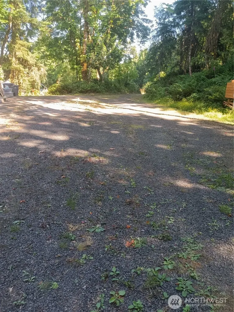 1053 SE Binns Swiger Loop Road Shelton WA 98584