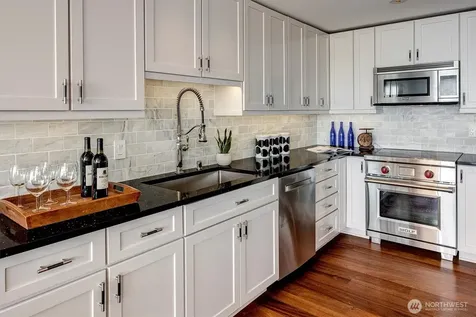 3717 Beach Drive SW Seattle WA 98116