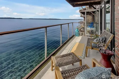 3717 Beach Drive SW Seattle WA 98116