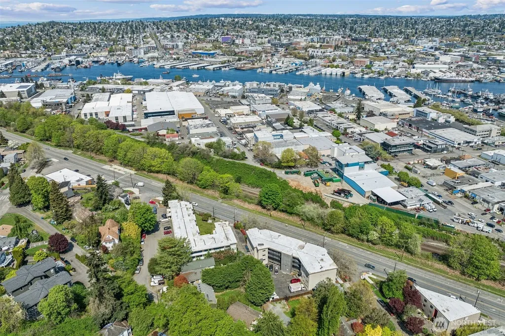 4051 Gilman Avenue W Seattle WA 98199