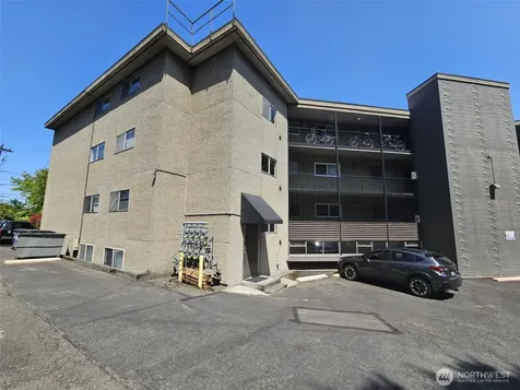 4051 Gilman Avenue W Seattle WA 98199