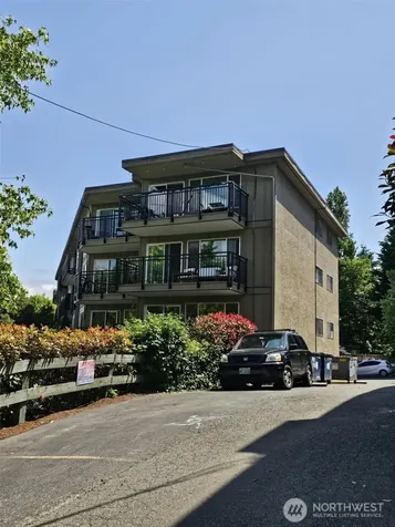 4051 Gilman Avenue W Seattle WA 98199