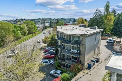 4051 Gilman Avenue W Seattle WA 98199