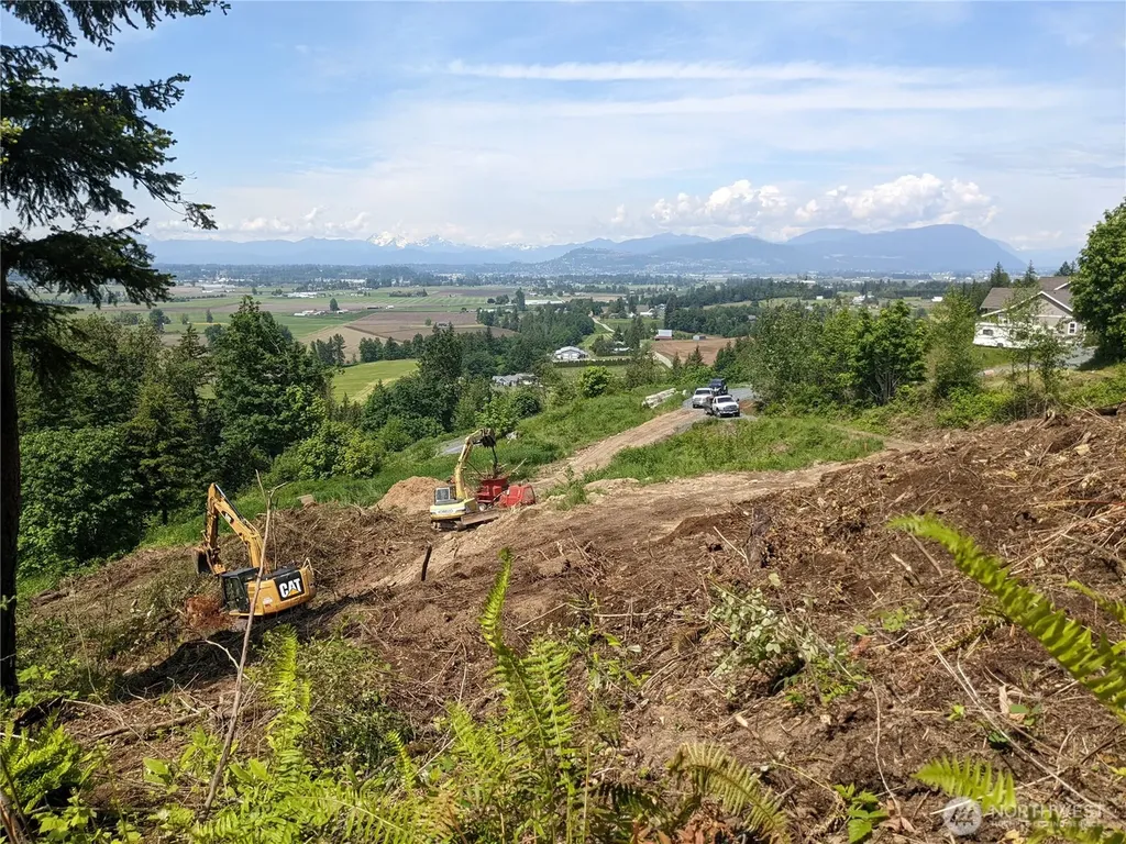 4135 Kamphouse Drive Sumas WA 98295
