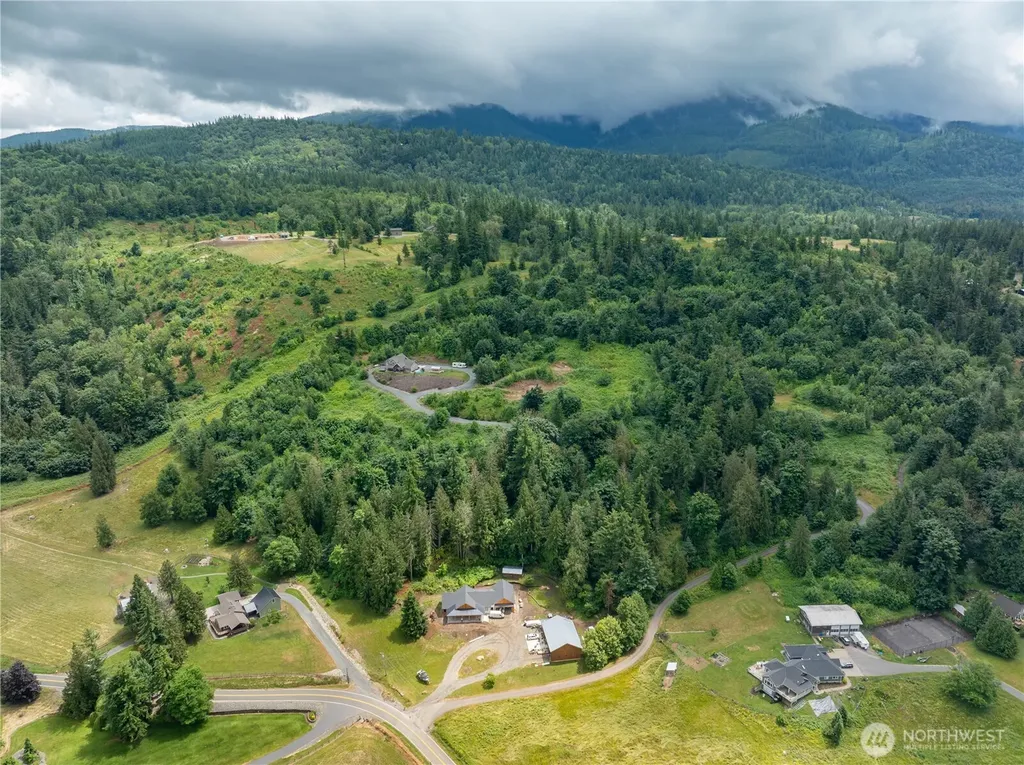 4135 Kamphouse Drive Sumas WA 98295