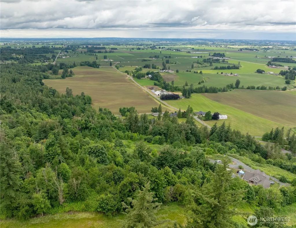 4135 Kamphouse Drive Sumas WA 98295