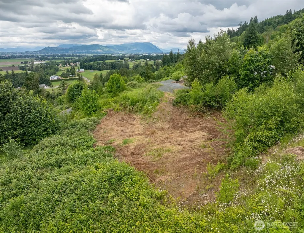 4135 Kamphouse Drive Sumas WA 98295