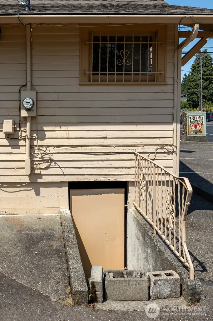 3606 S 12th Street Tacoma WA 98405