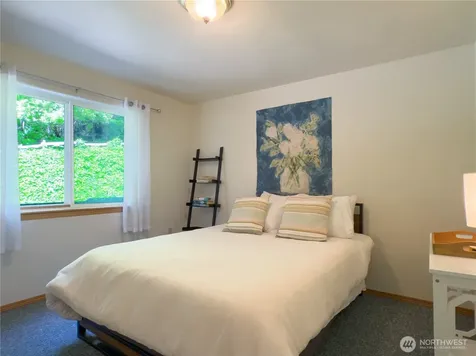 1 Beach Way Hat Island WA 98206