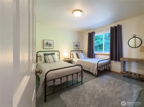 1 Beach Way Hat Island WA 98206