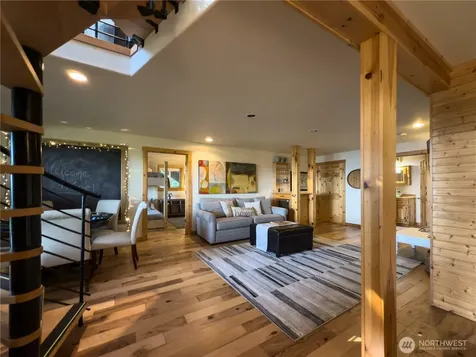 1 Beach Way Hat Island WA 98206