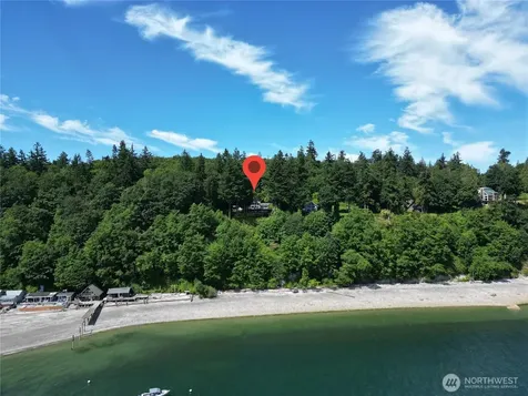 1 Beach Way Hat Island WA 98206