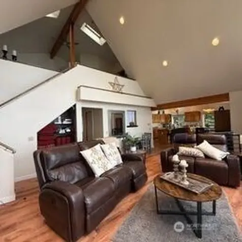 1 Beach Way Hat Island WA 98206
