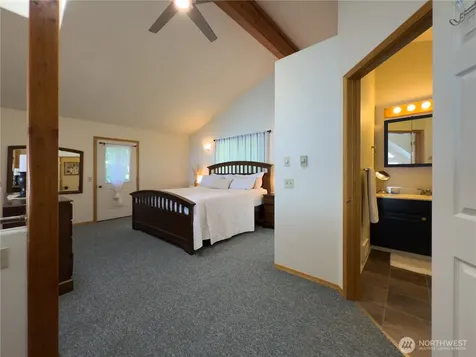 1 Beach Way Hat Island WA 98206