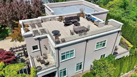 9820 NE 16th Street Bellevue WA 98004