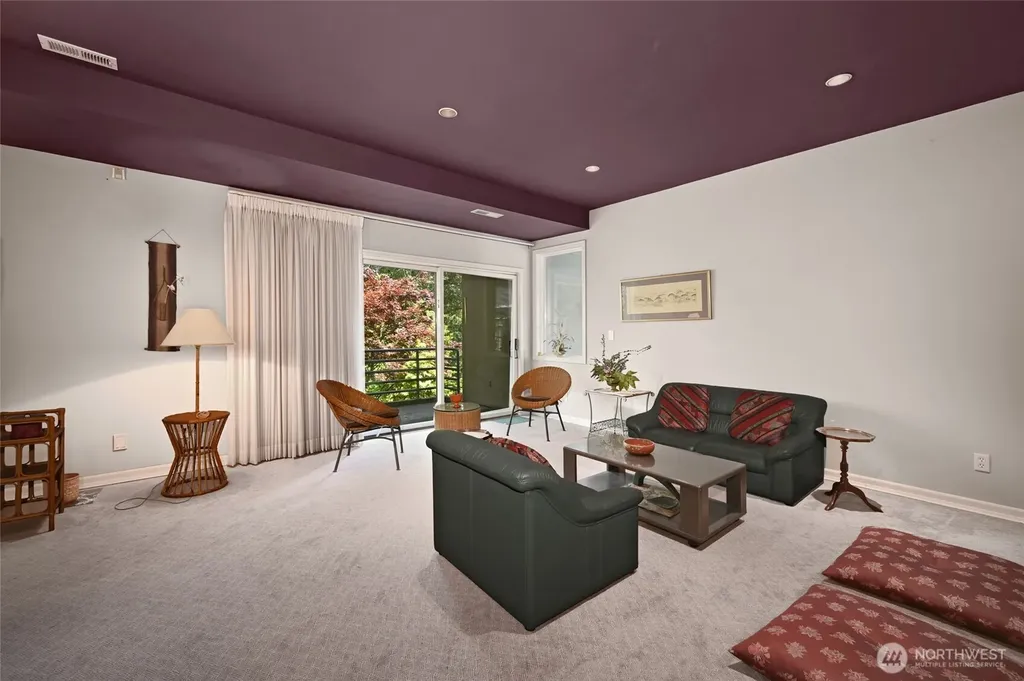 8508 54th Avenue NE Seattle WA 98115