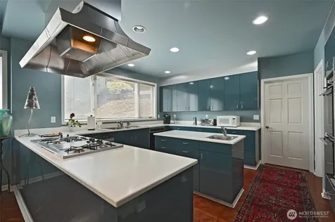 8508 54th Avenue NE Seattle WA 98115