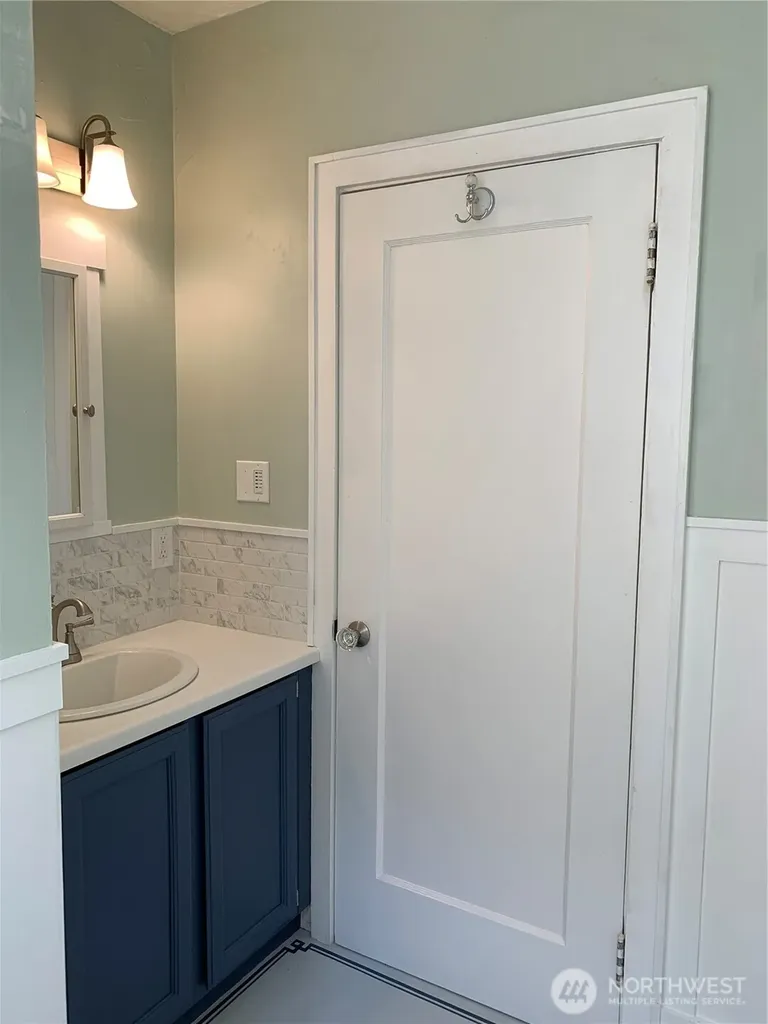 316 N F Aberdeen WA 98520