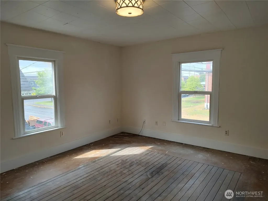 316 N F Aberdeen WA 98520