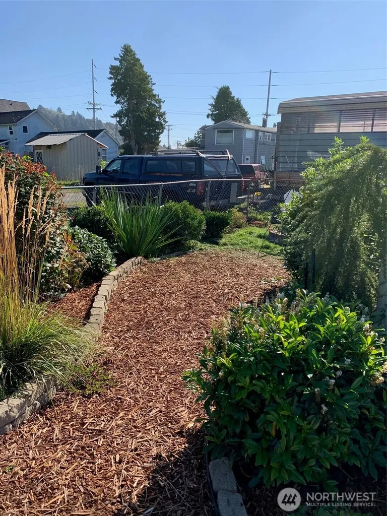 316 N F Aberdeen WA 98520