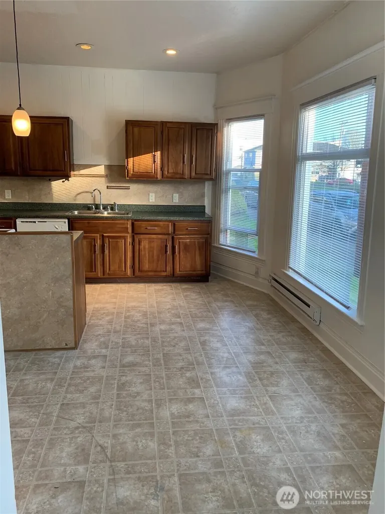 316 N F Aberdeen WA 98520
