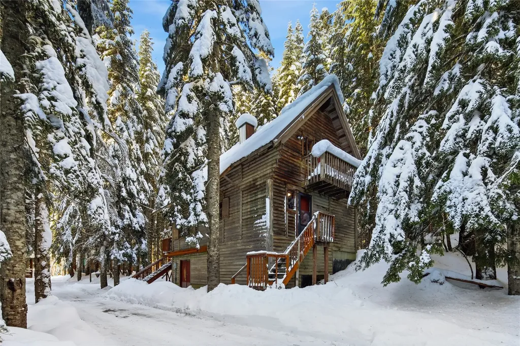 81 Snow Cabin Place Snoqualmie Pass WA 98068