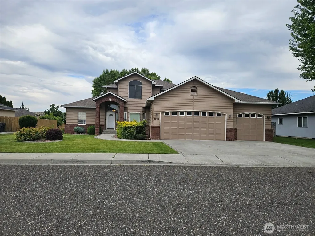 1240 Vintage Avenue Richland WA 99352