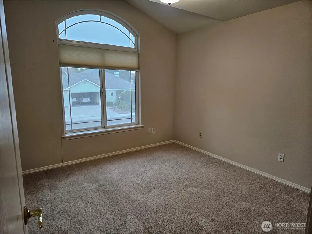 1240 Vintage Avenue Richland WA 99352