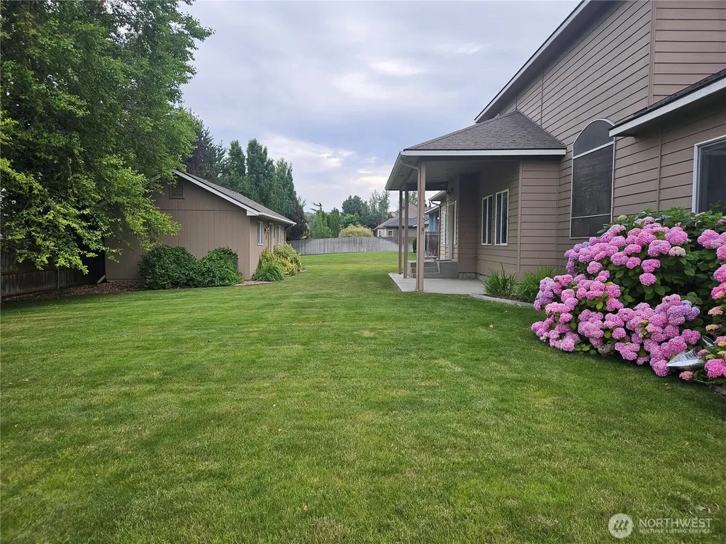 1240 Vintage Avenue Richland WA 99352