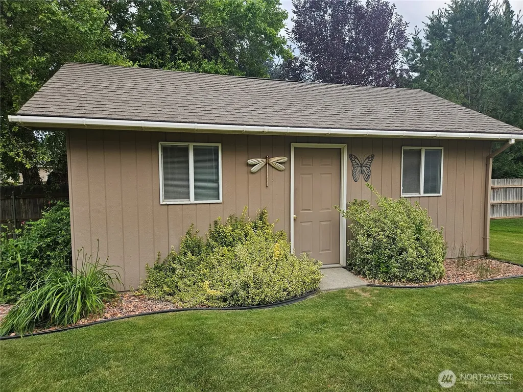 1240 Vintage Avenue Richland WA 99352