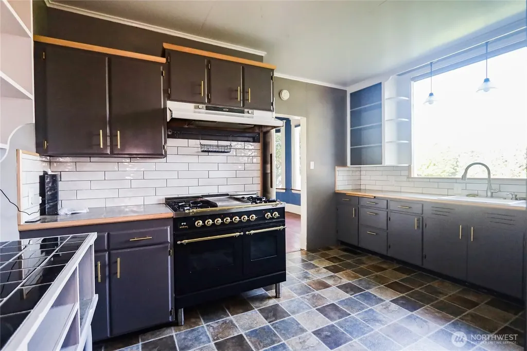 505 K Street Hoquiam WA 98550