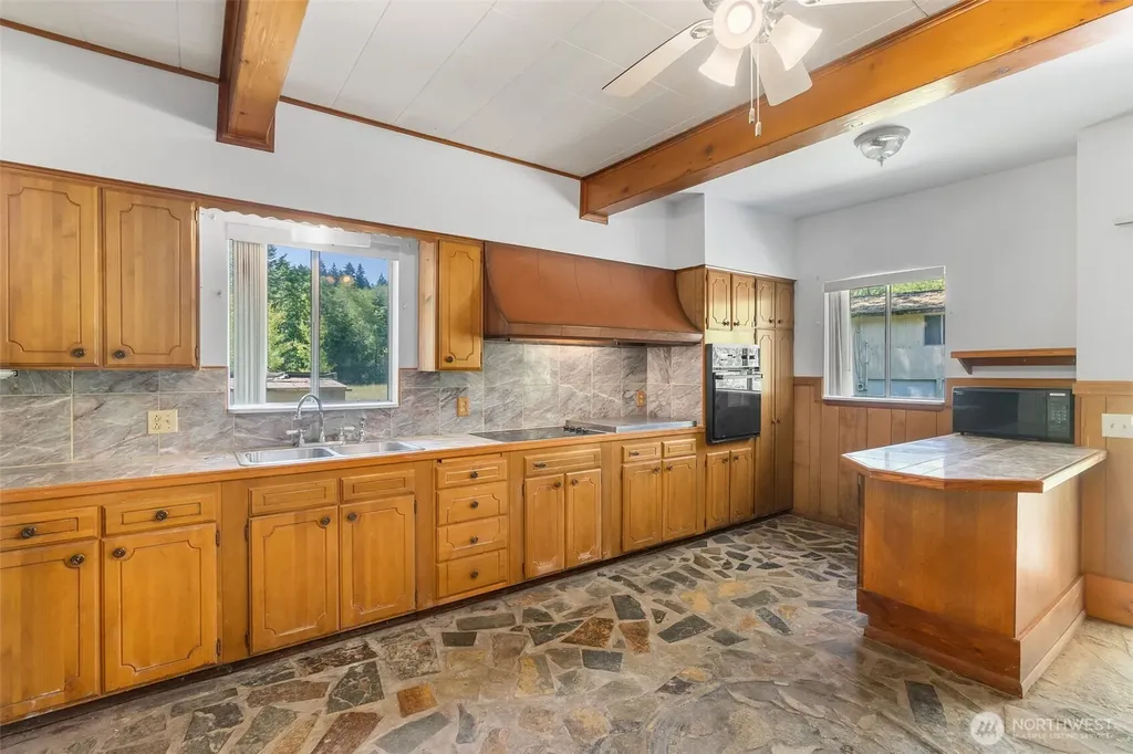 6928 View Park Rd SE Port Orchard WA 98367