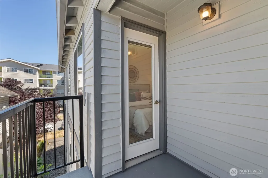 1125 N 93rd Street Seattle WA 98103