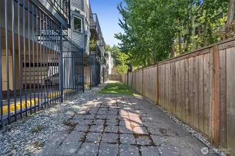 1125 N 93rd Street Seattle WA 98103