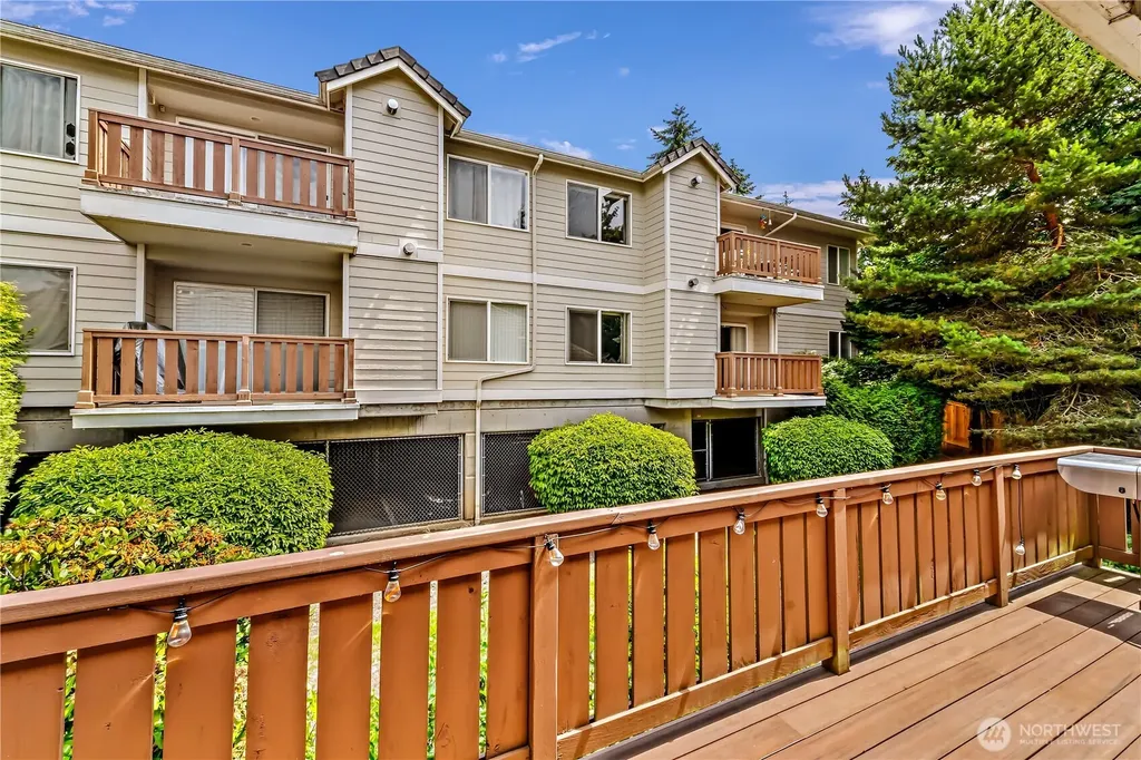 8221 53rd Avenue W Mukilteo WA 98275