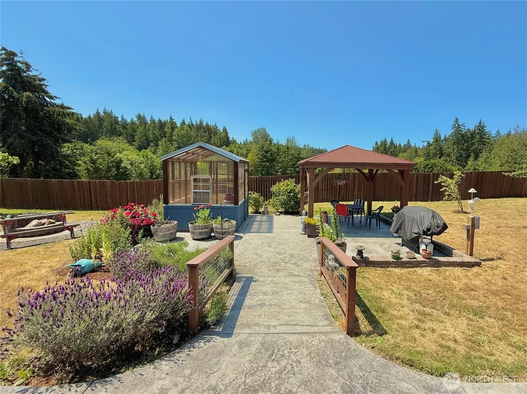 10 Davenhill Lane Sequim WA 98382
