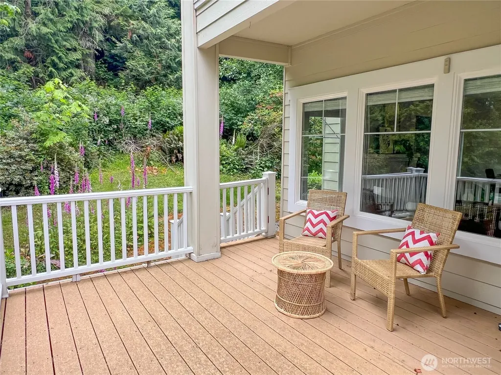 91 N Chandler Court Port Ludlow WA 98365