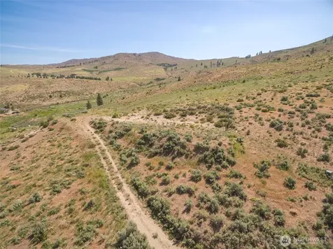 15 Cowboy Road Pateros WA 98846