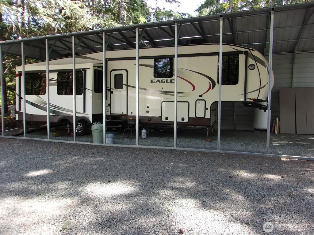 60 King Drive Brinnon WA 98320